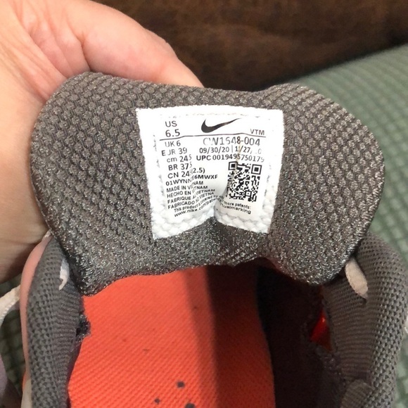 New Nike Air Max Genome Smoke Grey and Bright Mango Men Size 6.5 Women size 8 - Picture 9 of 10